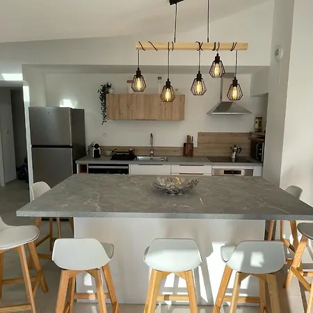 Garden Superbe T3 Neuf 100m Des Plages *